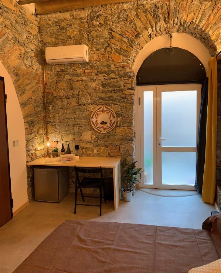 Rock & Wood - Apartment & Room La Spezia Exterior photo
